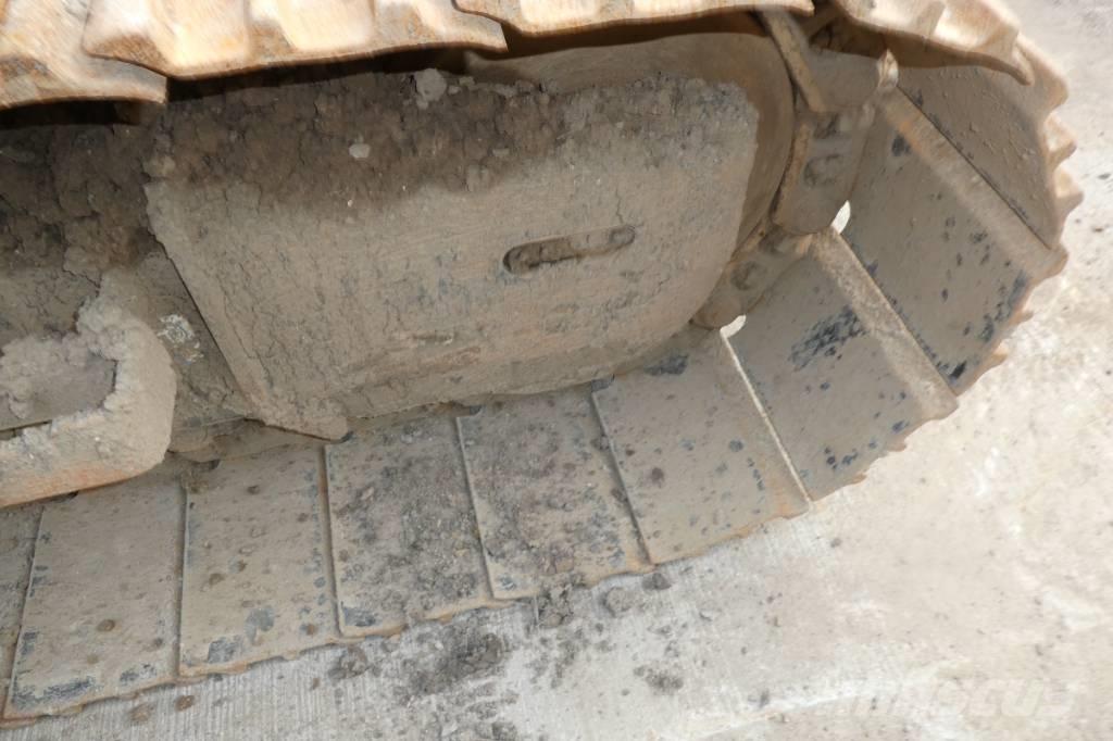 Hitachi ZX 135 US-6 Excavadoras sobre orugas