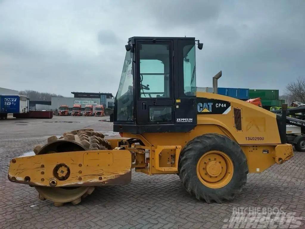 CAT CP 44 Rodillos de un solo tambor
