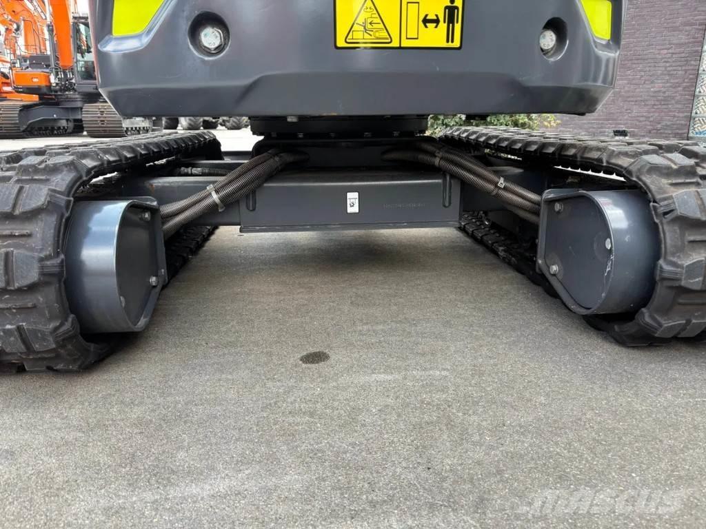 Develon DX20ZE Miniexcavadoras