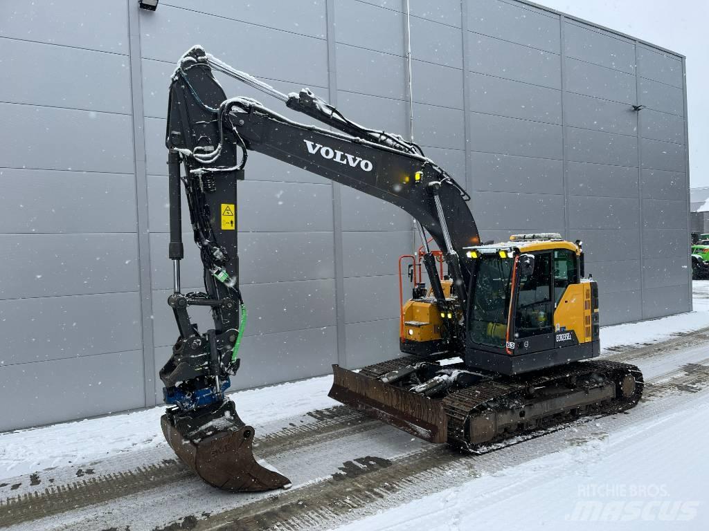 Volvo ECR235EL Excavadoras sobre orugas