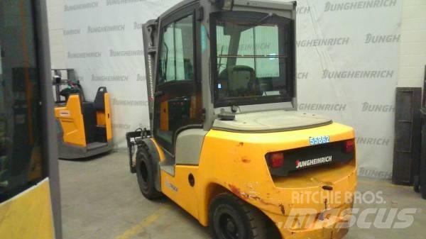 Jungheinrich DFG 430 Camiones diesel