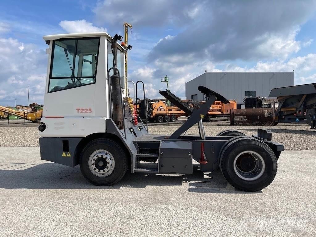  T225 Tractocamiones para terminales