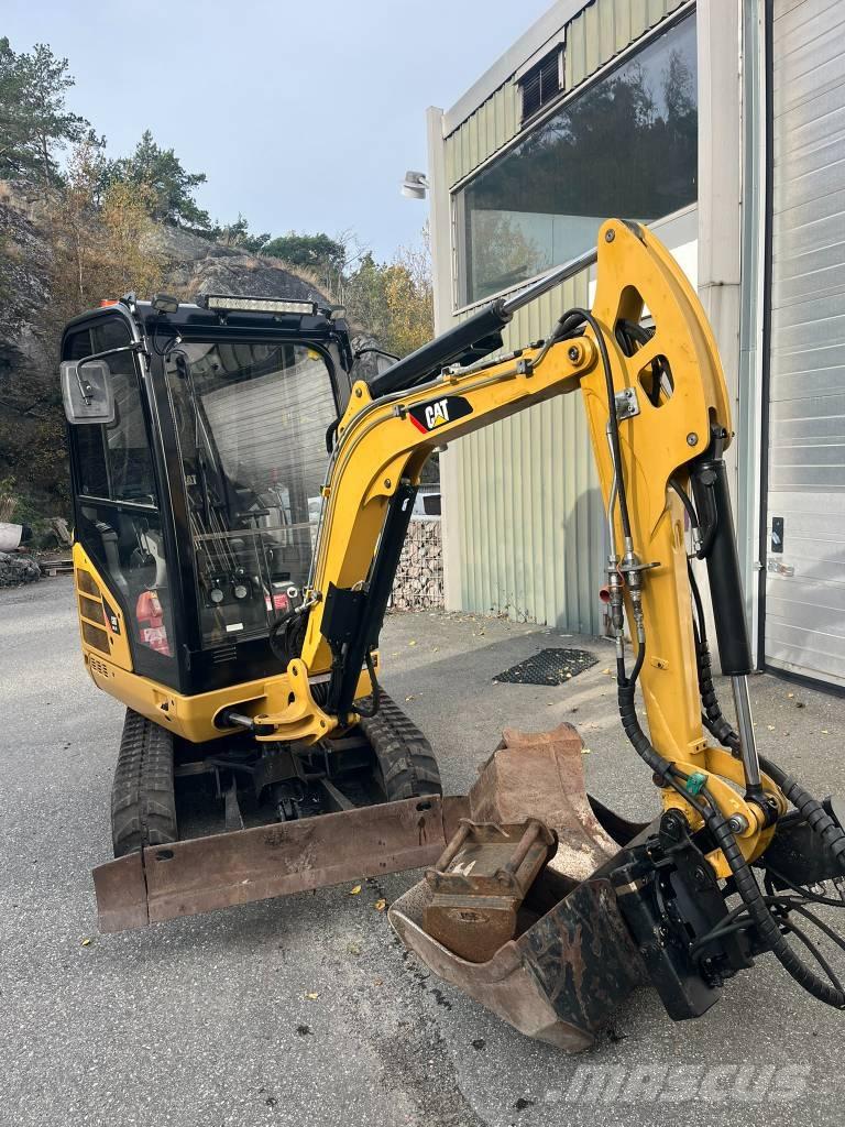 CAT 301.7 D Rototilt Miniexcavadoras