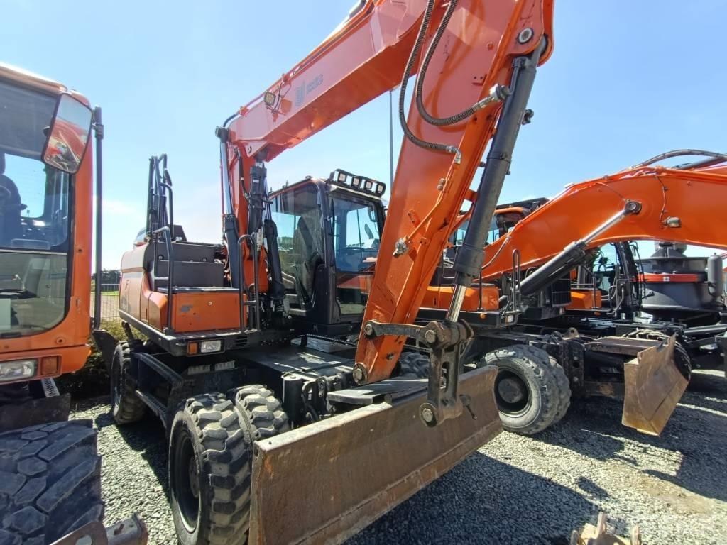 Doosan DX140W-5 Excavadoras de ruedas