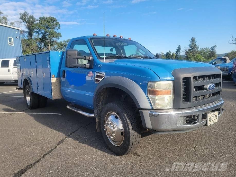 Ford F 550 XL Vehículos municipales multiusos
