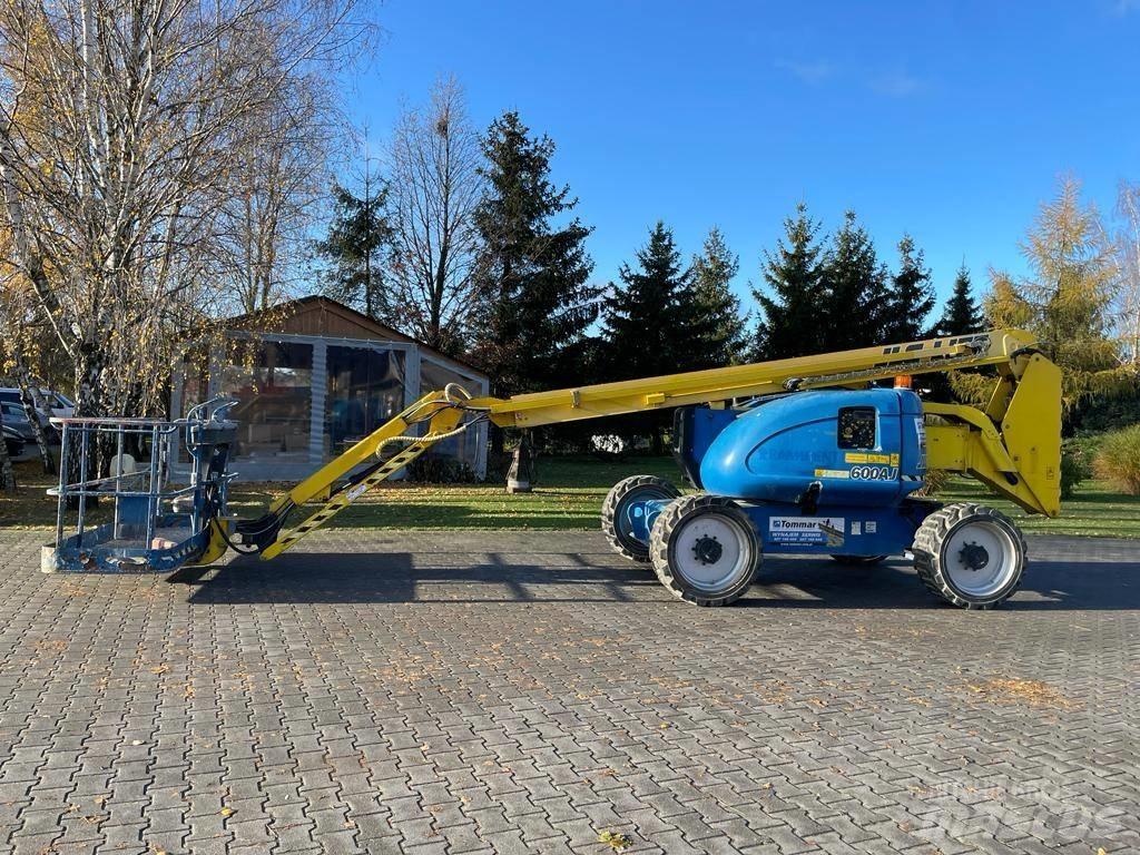 JLG 600 AJ Plataformas con brazo de elevación manual