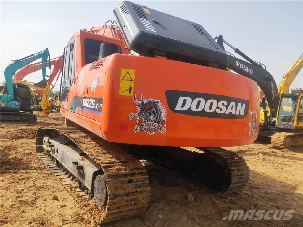 Doosan DH 225 LC-7 Excavadoras sobre orugas
