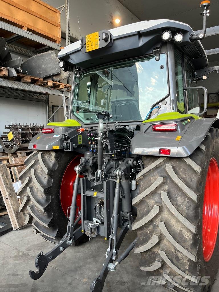CLAAS Axos 3.105 Tractores