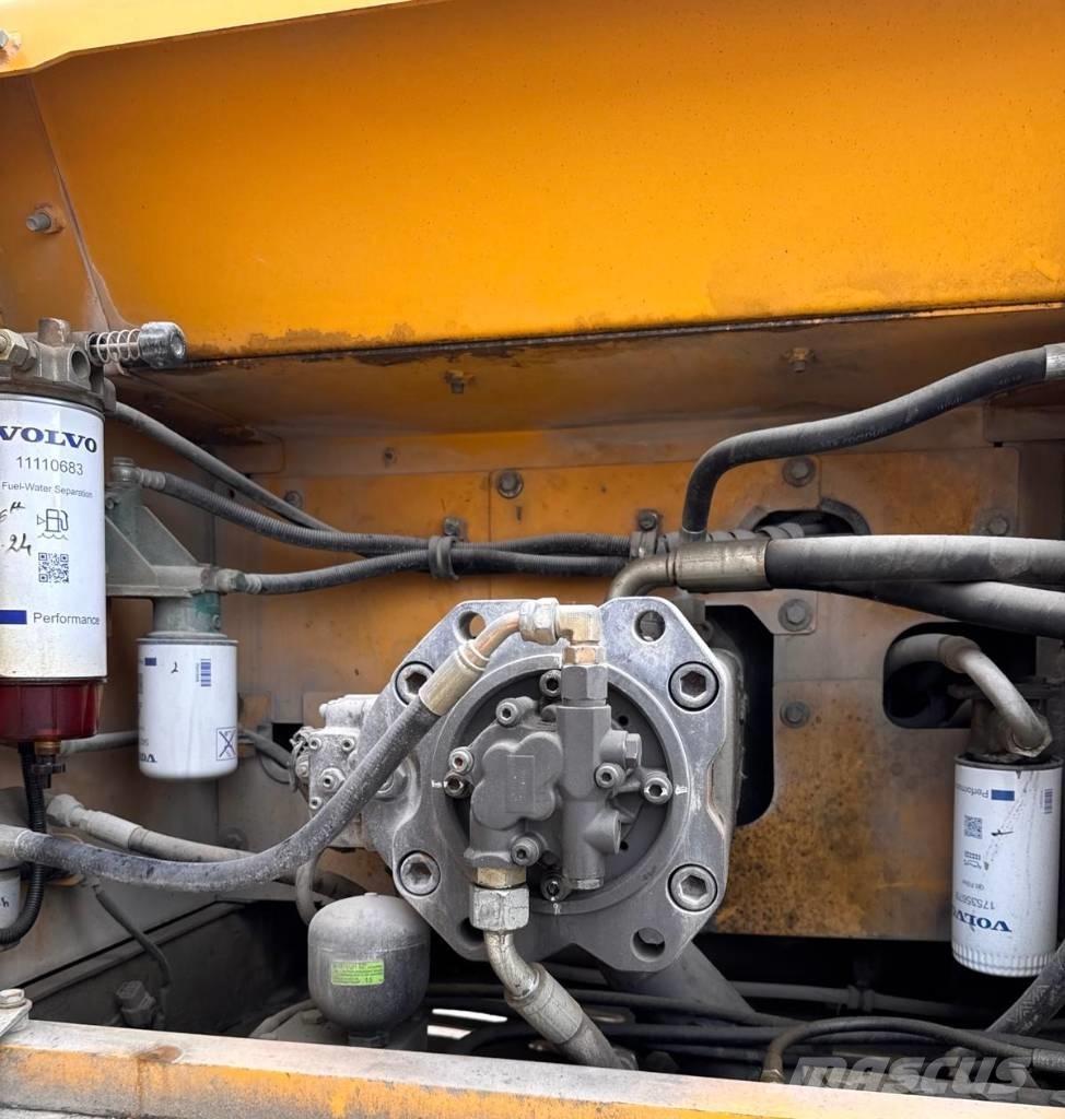 Volvo EC 300 D L Excavadoras sobre orugas