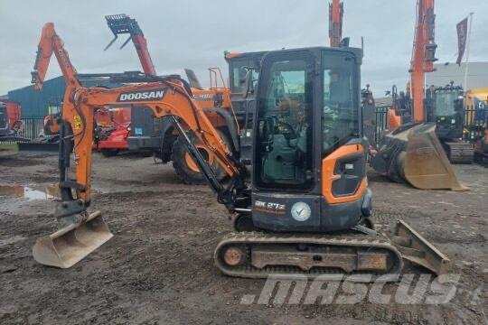 Develon DX 27 Z-7 Miniexcavadoras