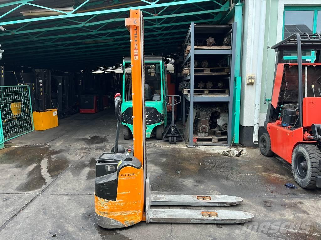 Still EGV12    V-4251 Apiladoras eléctricos