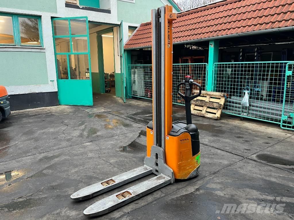 Still EGV12    V-4251 Apiladoras eléctricos