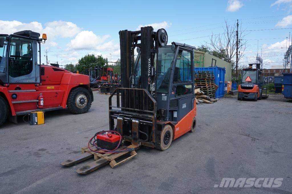Toyota 8FBMKT25 Carretillas de horquilla eléctrica