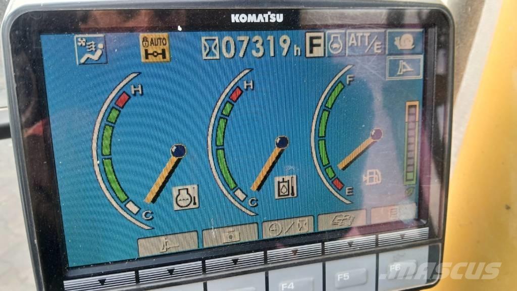 Komatsu PW 148-8 Excavadoras de ruedas