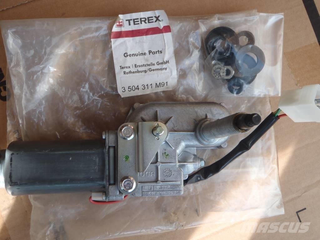 Fermec 860 Componentes electrónicos