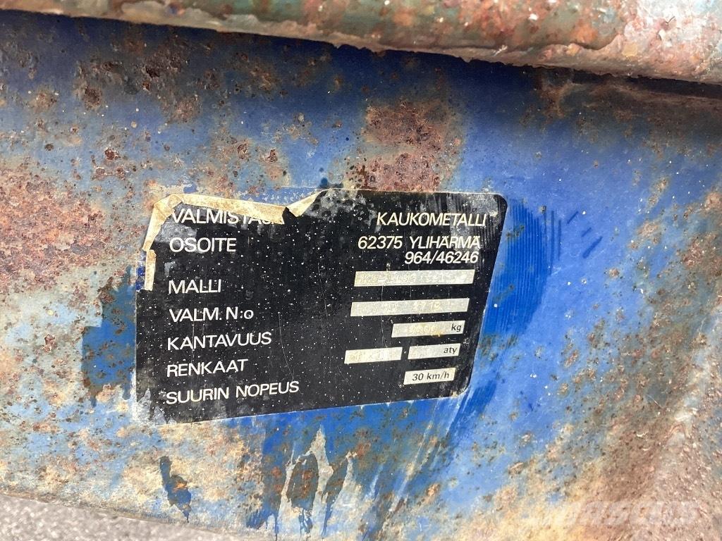 Eka-Taso perävaunu Otros remolques