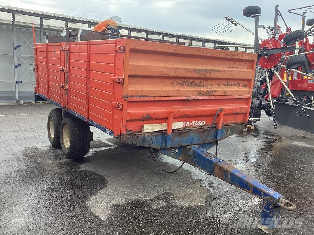 Eka-Taso perävaunu Otros remolques