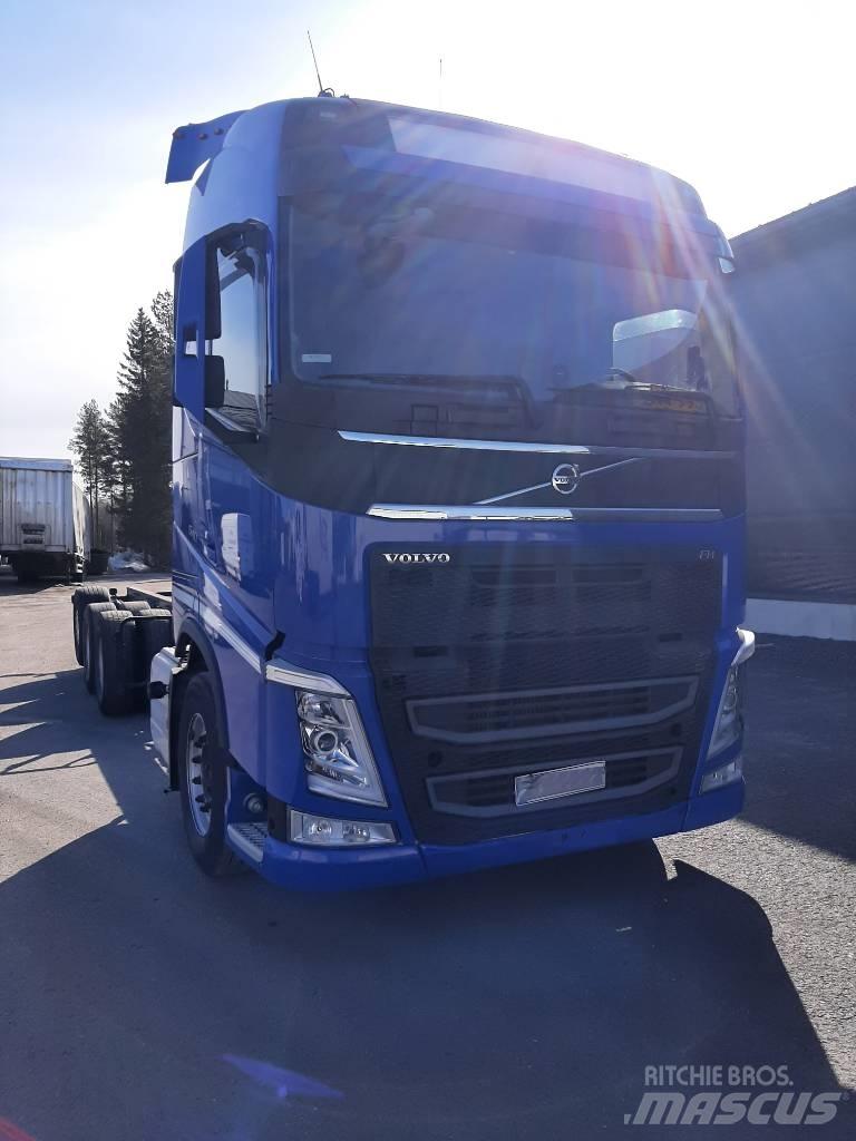 Volvo FH 13 Camiones con chasís y cabina