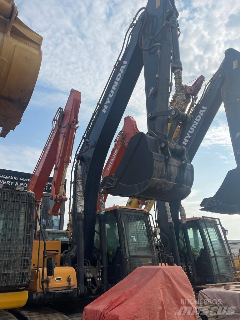 Hyundai HX225S L Excavadoras sobre orugas