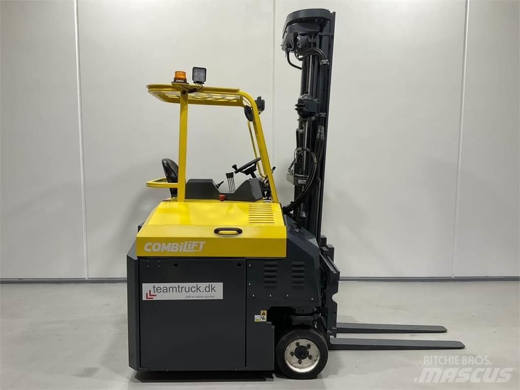 Combilift CBE3000 Montacargas de 4 vías