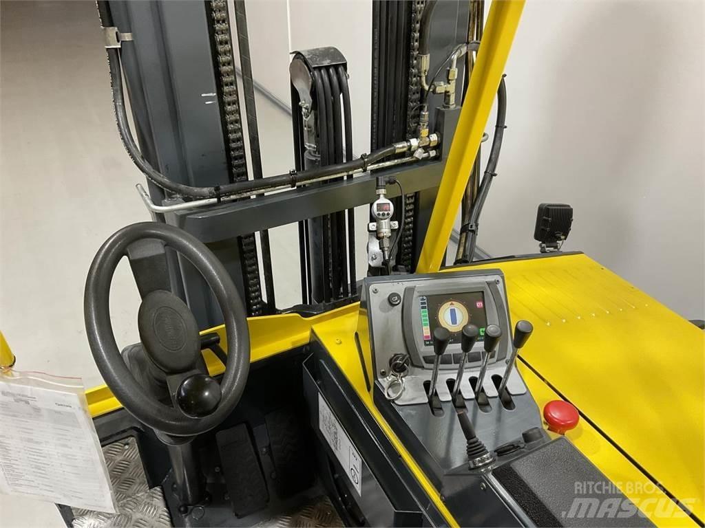 Combilift CBE3000 Montacargas de 4 vías