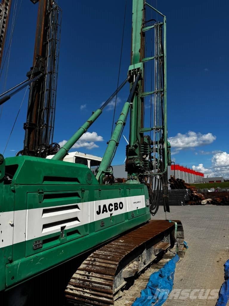 CMV TH7-25 Camiones de perforación móvil