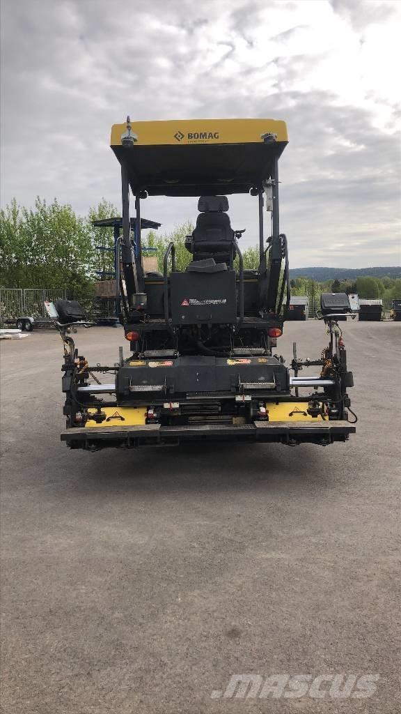 Bomag BF 300 P-2 Asfaltadoras