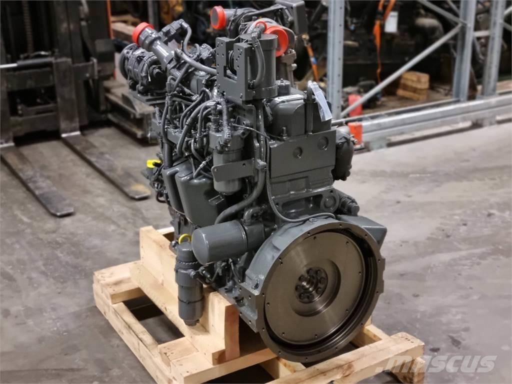 Komatsu 49 AWF Motores