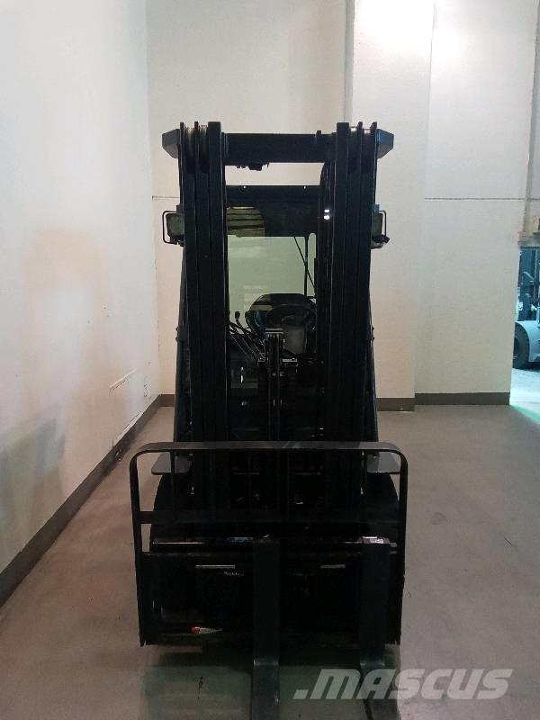 Toyota 8 FDF 25 Camiones diesel