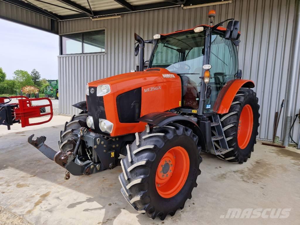 Kubota M 135 GX Tractores