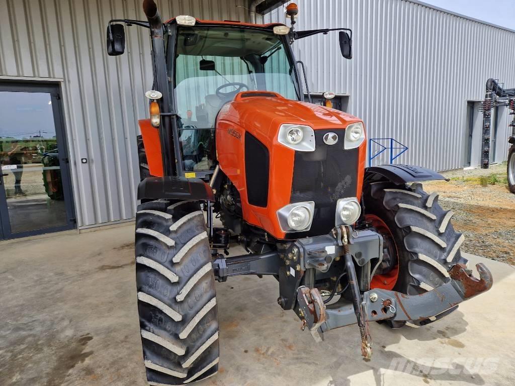 Kubota M 135 GX Tractores