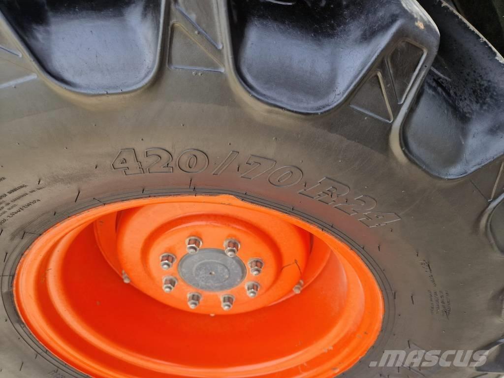 Kubota M 135 GX Tractores