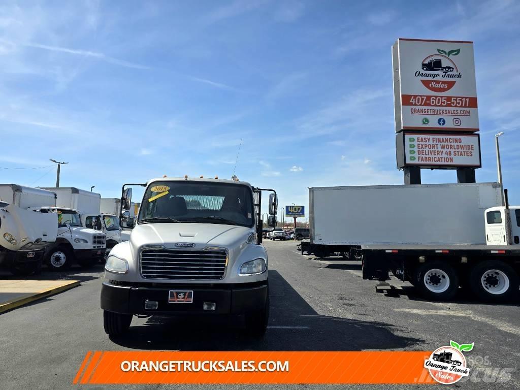 Freightliner M2 106 Camiones con chasís y cabina