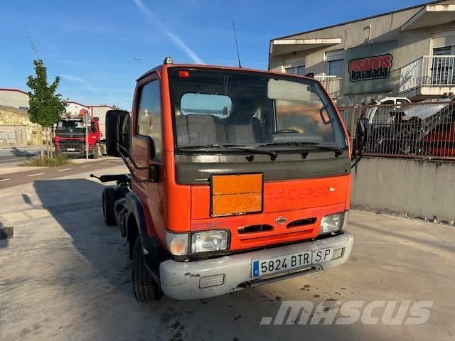 Nissan Cabstar E Furgonetas cerradas