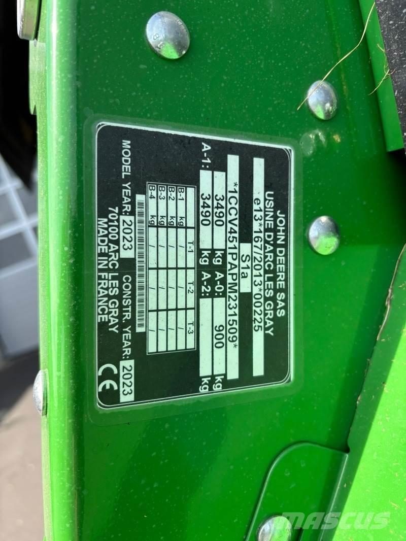 John Deere V451M Empacadoras circular