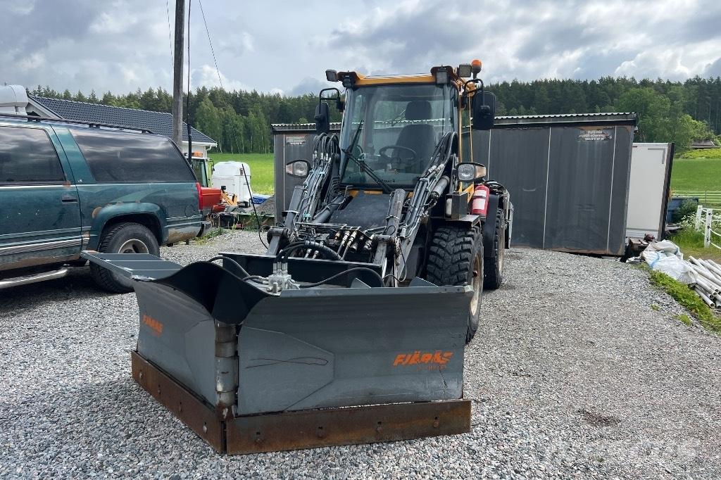 LM Trac 586 Cargadoras de herramientas