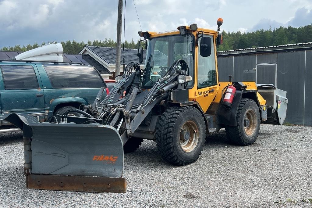 LM Trac 586 Cargadoras de herramientas