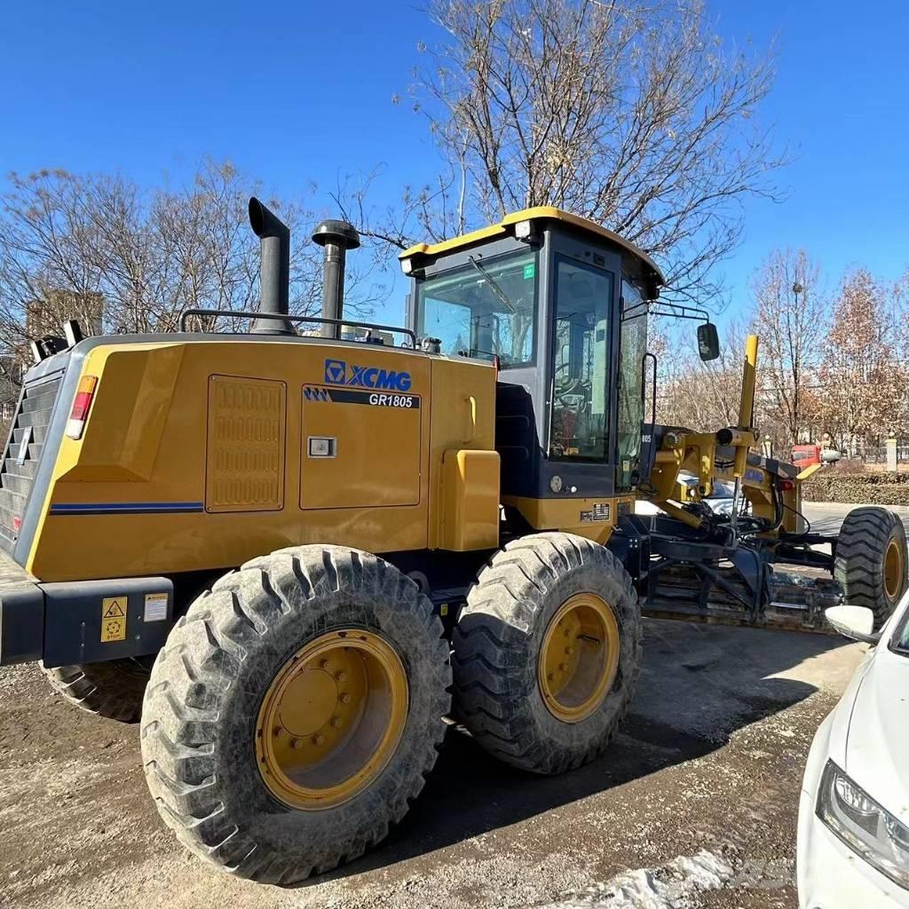 XCMG GR1805 Buldozer sobre ruedas