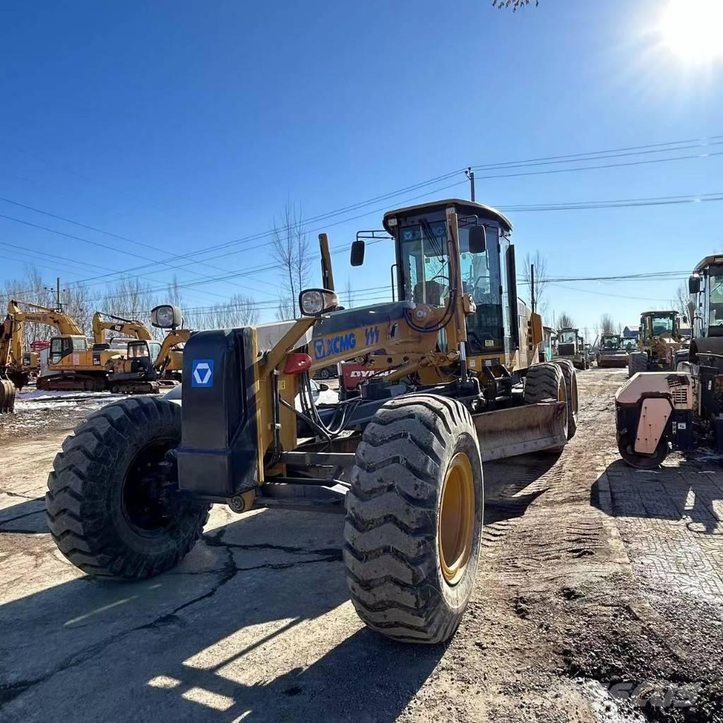 XCMG GR1805 Buldozer sobre ruedas