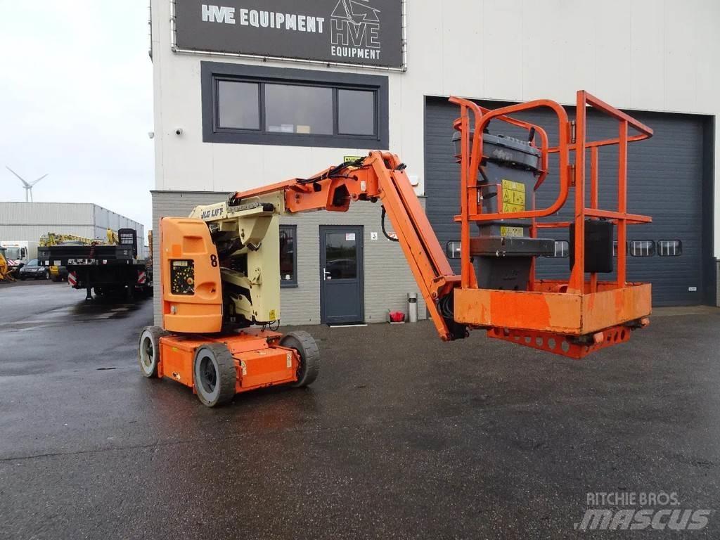 JLG E300AJP Plataformas con brazo de elevación manual