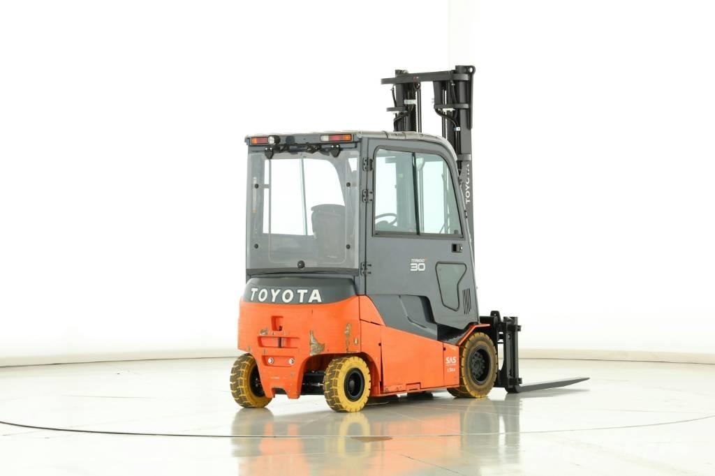 Toyota 8 FBMT 30 Carretillas de horquilla eléctrica
