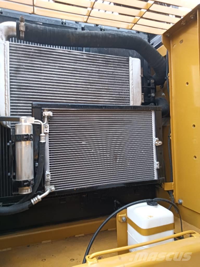 CAT 320D2 Excavadoras 7t - 12t