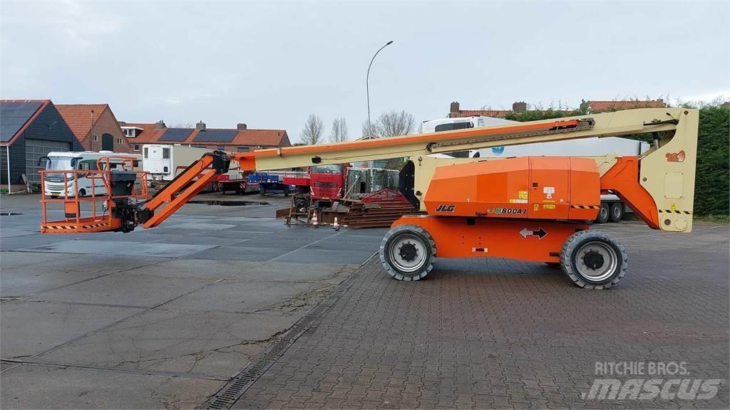 JLG H800AJ Plataformas con brazo de elevación manual