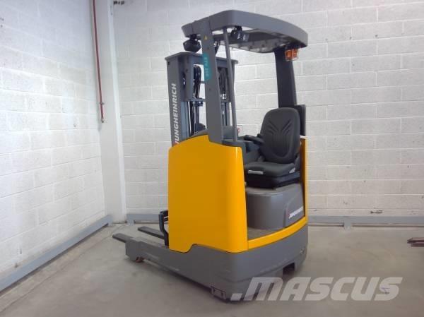 Jungheinrich ETV 210 Montacargas de alcance de gran altura