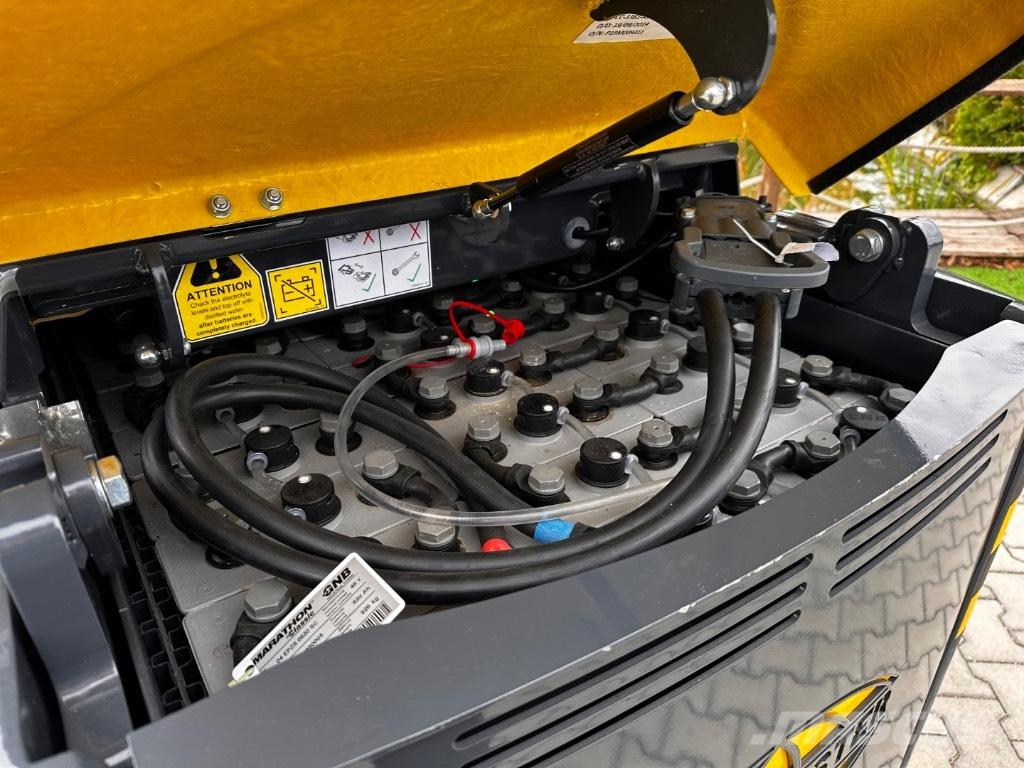 Aisle-Master 15SHE Carretillas de horquilla eléctrica