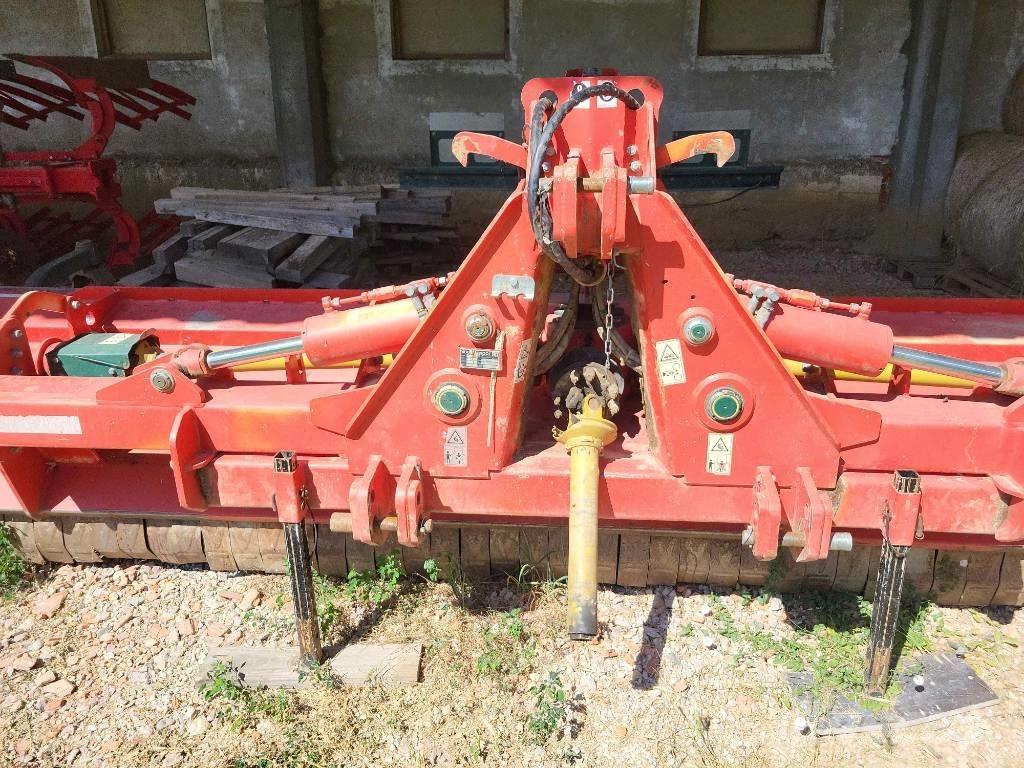 Vogel & Noot TST-V 600 Segadoras y cortadoras de hojas para pasto