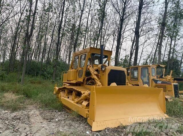 CAT D7G Buldozer sobre oruga