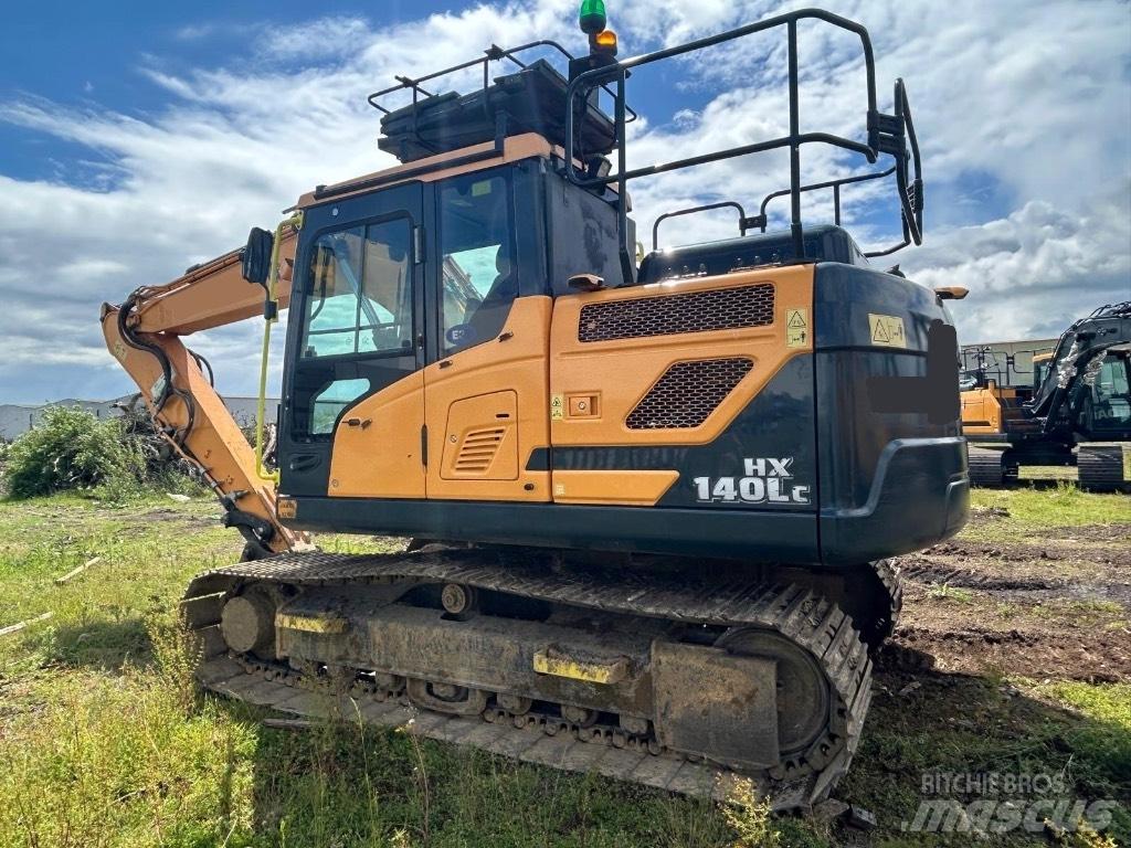 Hyundai HX140LC Excavadoras sobre orugas