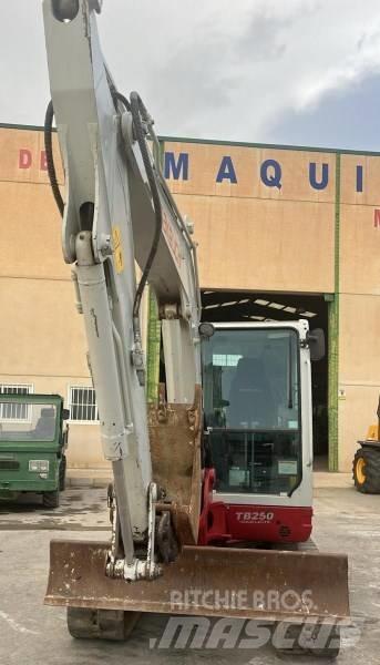 Takeuchi TB 250 Miniexcavadoras