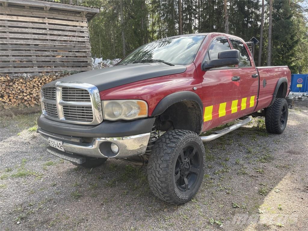 Dodge Ram 2500 Caja abierta/laterales abatibles